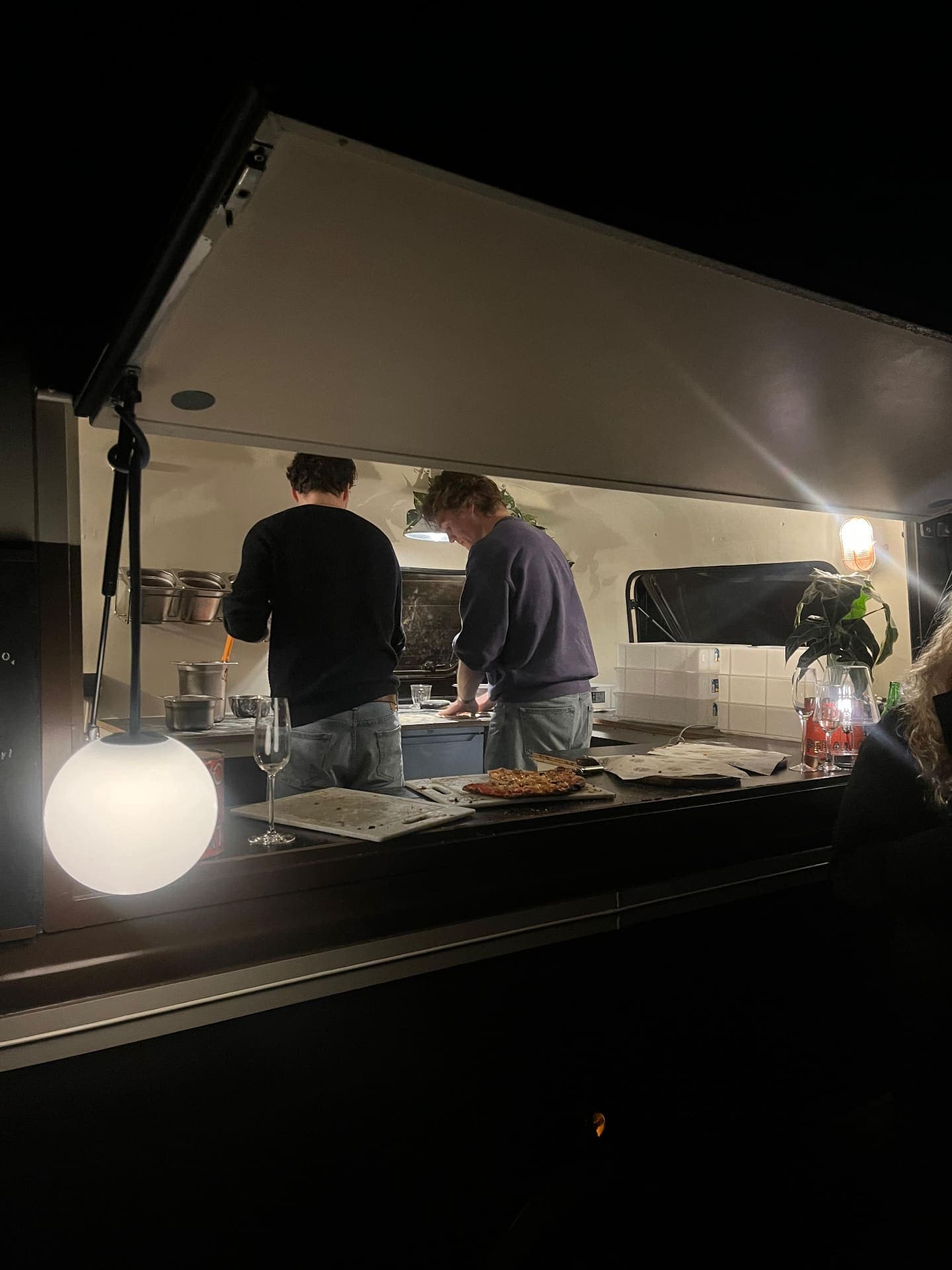 Pizza foodtruck op je personeelsfeest