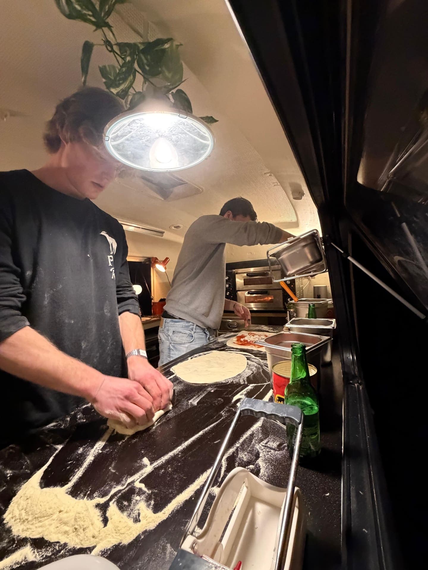 Pizza foodtruck aan huis: zo werkt het stap voor stap